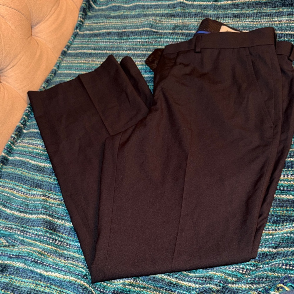 Kenneth Cole Men's Black Flat-Front Dress Pants Size 32/30